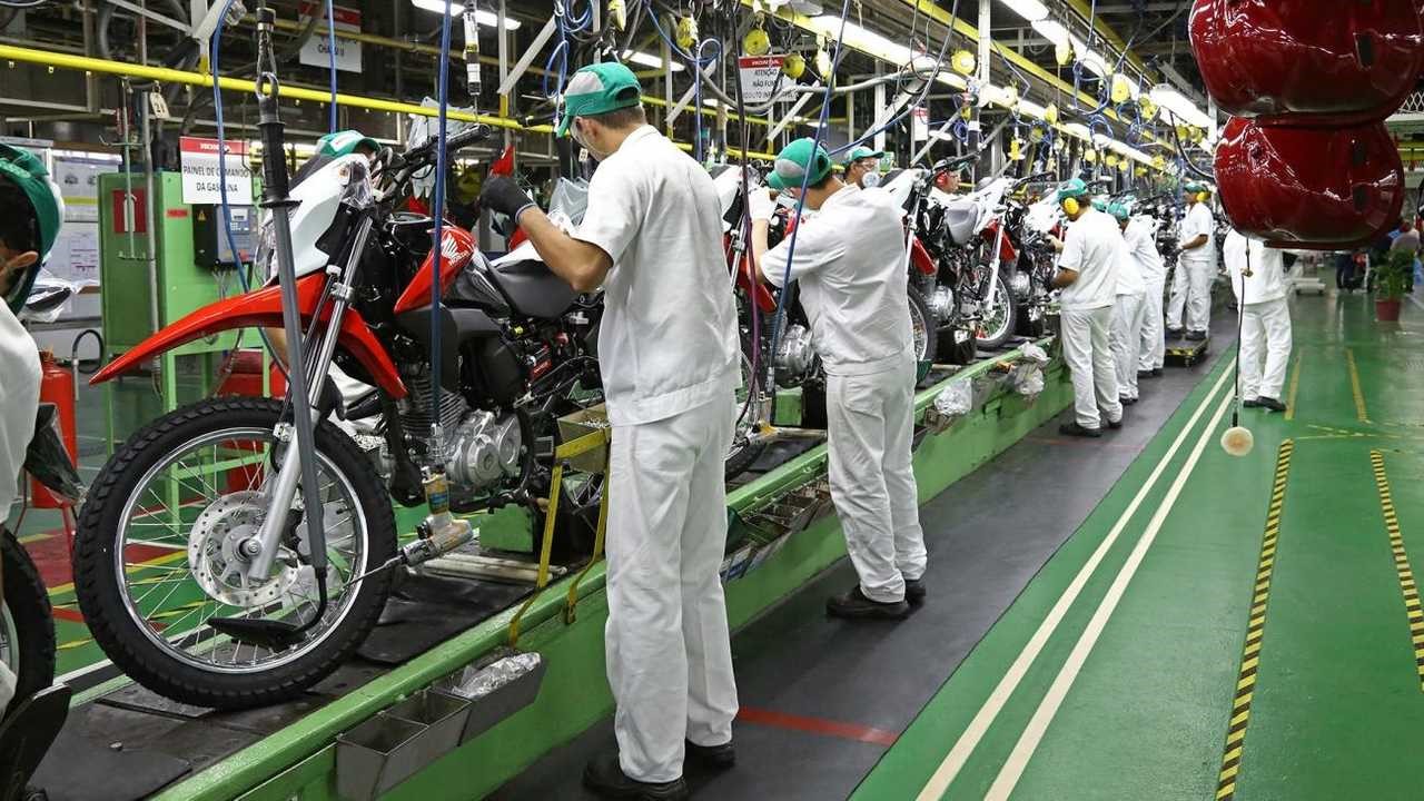 Inspection of conformity of motorcycle production