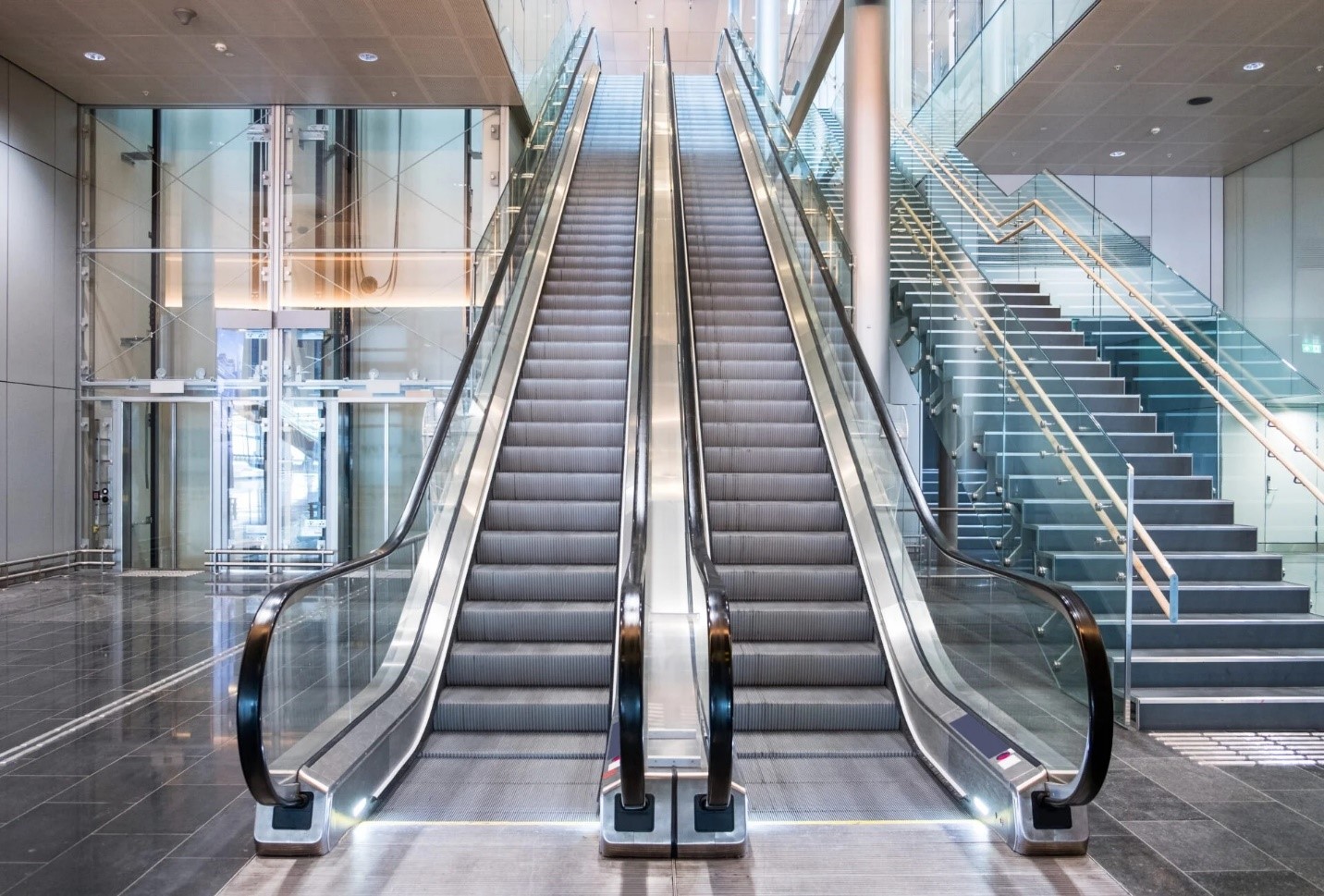 Semi-commercial electric staircase