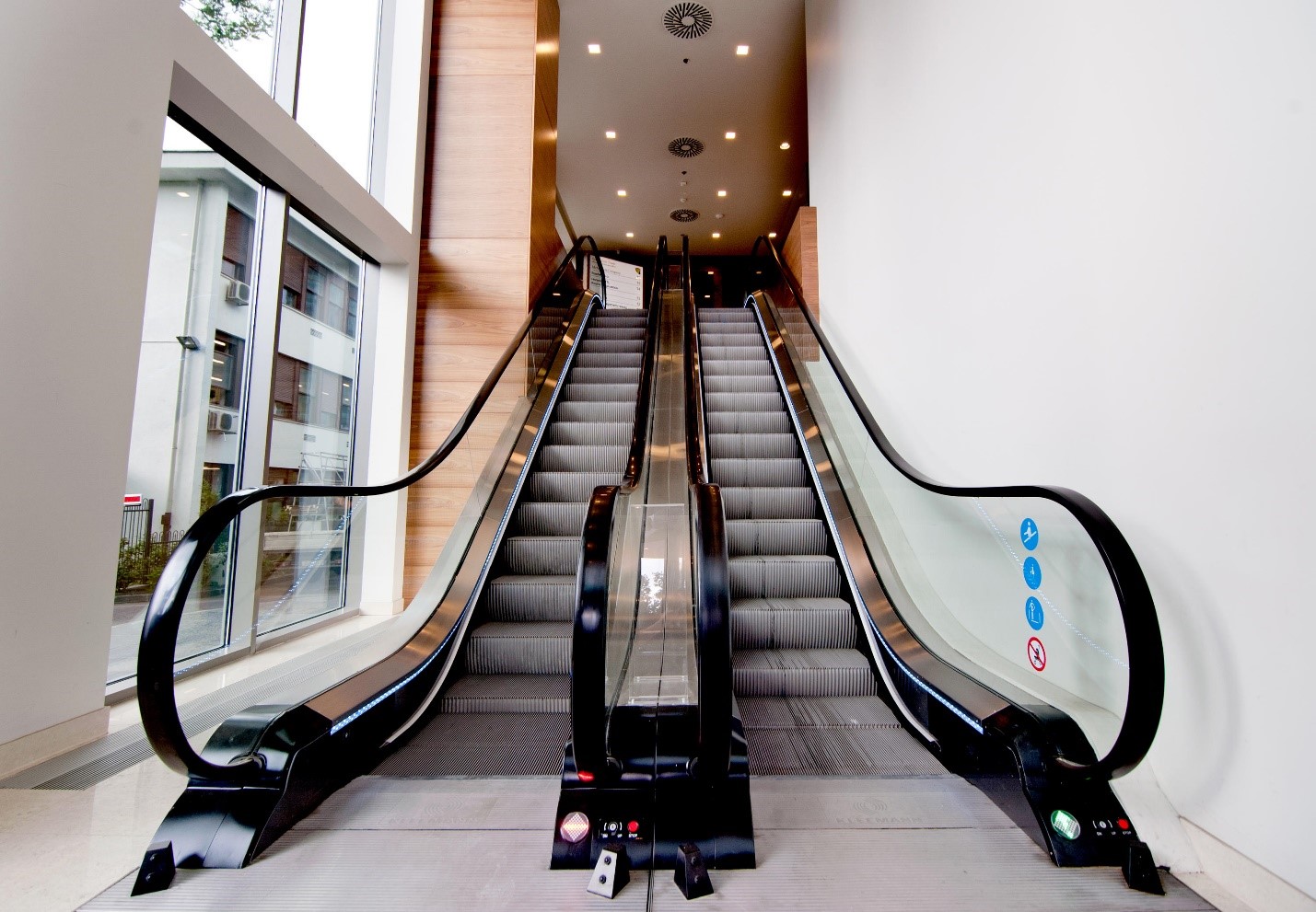 Non-commercial electric staircase