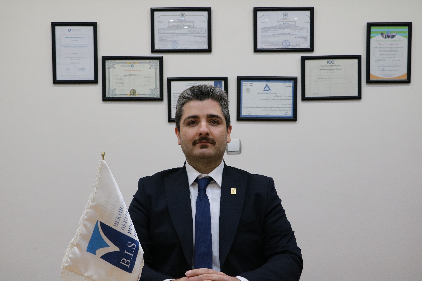 فرشاد جمالیان